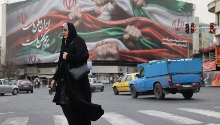 2026-01-19T152933Z_1_LYNXMPEM0I0XI_RTROPTP_4_IRAN-ECONOMY-PROTESTS-1.jpg