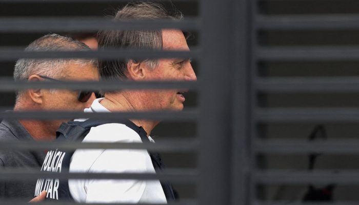 2026-03-27T133145Z_578524049_RC20DKA85MLG_RTRMADP_3_BRAZIL-BOLSONARO.jpg