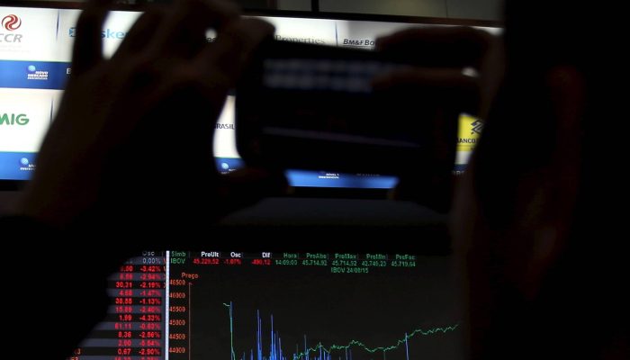 2026-06-15T131611Z_1_LYNXMPEM5E14Q_RTROPTP_4_BRAZIL-STOCKS-PLUNGE.jpg