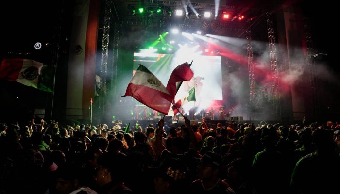 2026-07-01T112919Z_1_LYNXMPEM602KM_RTROPTP_4_SOCCER-WORLDCUP-MEX-ECU-FANS-MEXICO-CITY.jpg