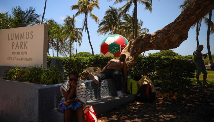 2026-07-03T131707Z_1_LYNXMPEM620QB_RTROPTP_4_SOCCER-WORLDCUP-DAILY-LIFE_rec_red.jpg