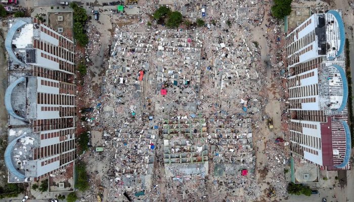 2026-07-03T230151Z_2133546861_RC2C6MALNHTL_RTRMADP_3_VENEZUELA-QUAKE.jpg