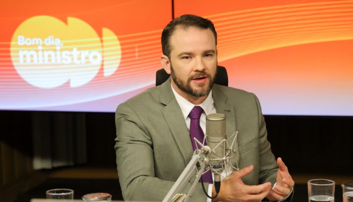 Dario-Durigan-no-Bom-Dia-ministro.-1.jpg