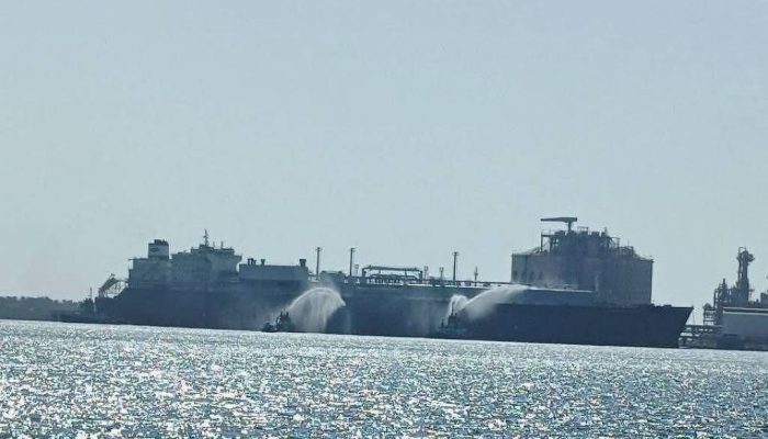 Drones-atingem-navio-dos-EUA-em-terminal-no-Egito.jpg