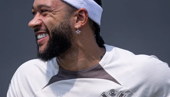 MEMPHIS-DEPAY-CORINTHIANS-e1726255870182.webp.webp