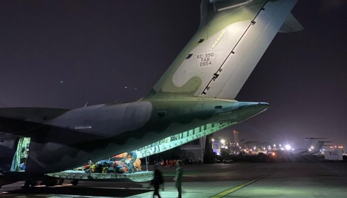 Pouso-KC-390-Venezuela-FAB-1.jpeg