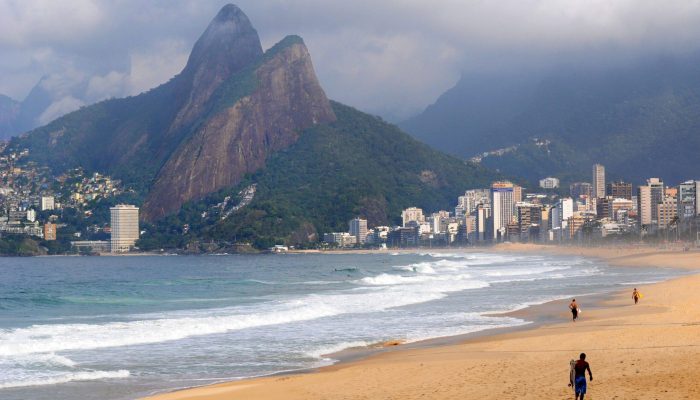 Praia_de_Ipanema_Rio_de_Janeiro.jpg