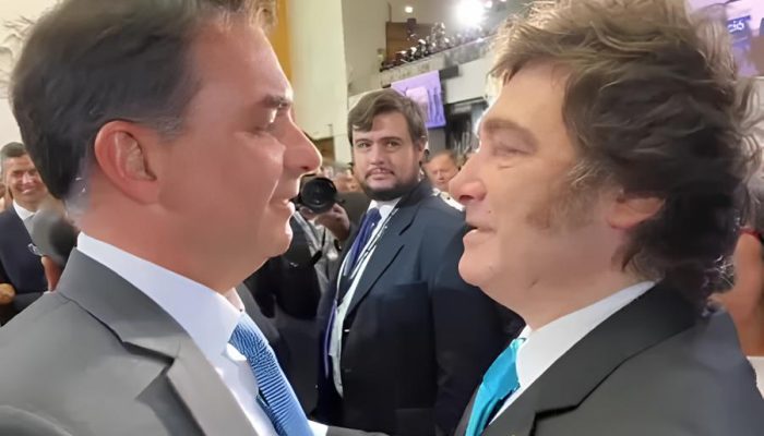 flavio-bolsonaro-e-javier-milei-11326-1773278634788_v2_450x337.png-1.jpg