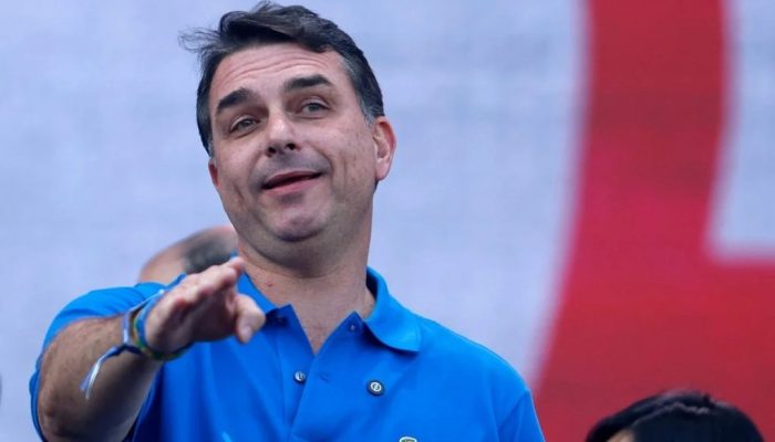 flavio-bolsonaro-foto-Miguel-SCHINCARIOL-afp-1024x683-1.jpg