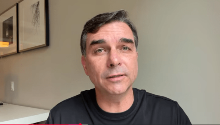 flavio-bolsonaro-live-.png
