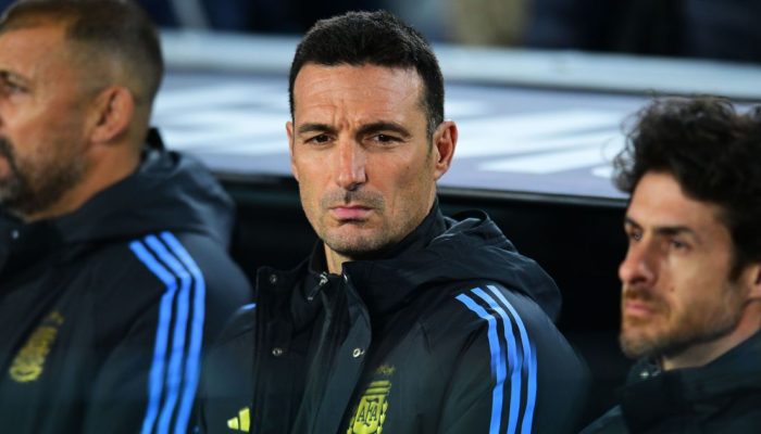 lionel-scaloni-argentina-venezuela-eliminatorias-e1757067830298.jpg
