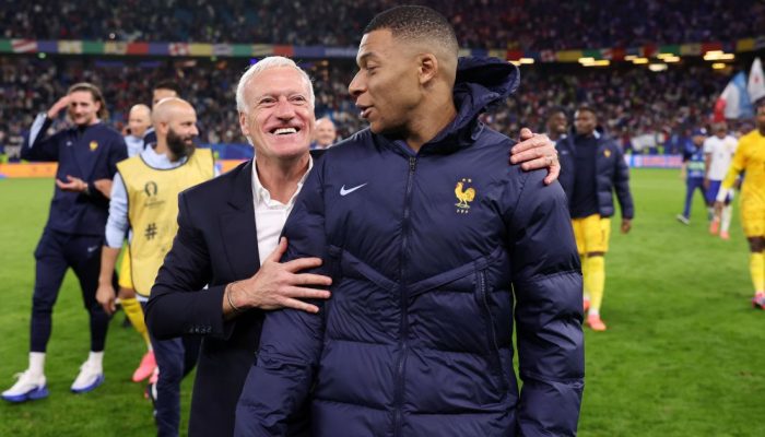 mbappe-deschamps-e1781645611947.jpg